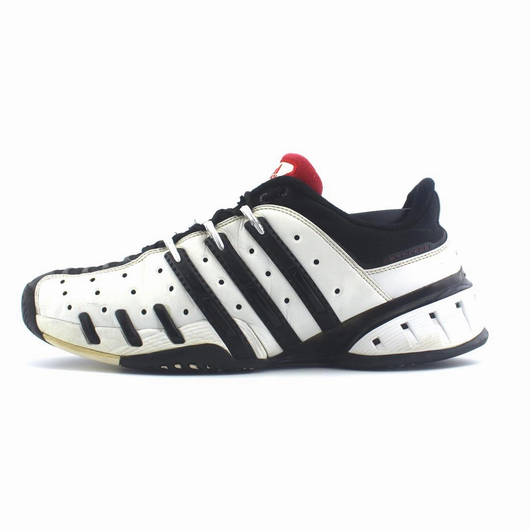 Best Basketball Shoes For Point Guards ADIDAS BARRICDE