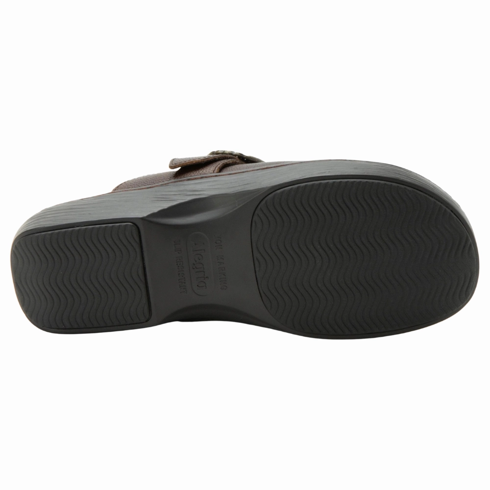 Sticky Shoes Clogs Alegria Osmosis Java Brown Leather Clog (Women's)
