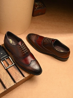Carmina Brogues Alessio Leather Brogues