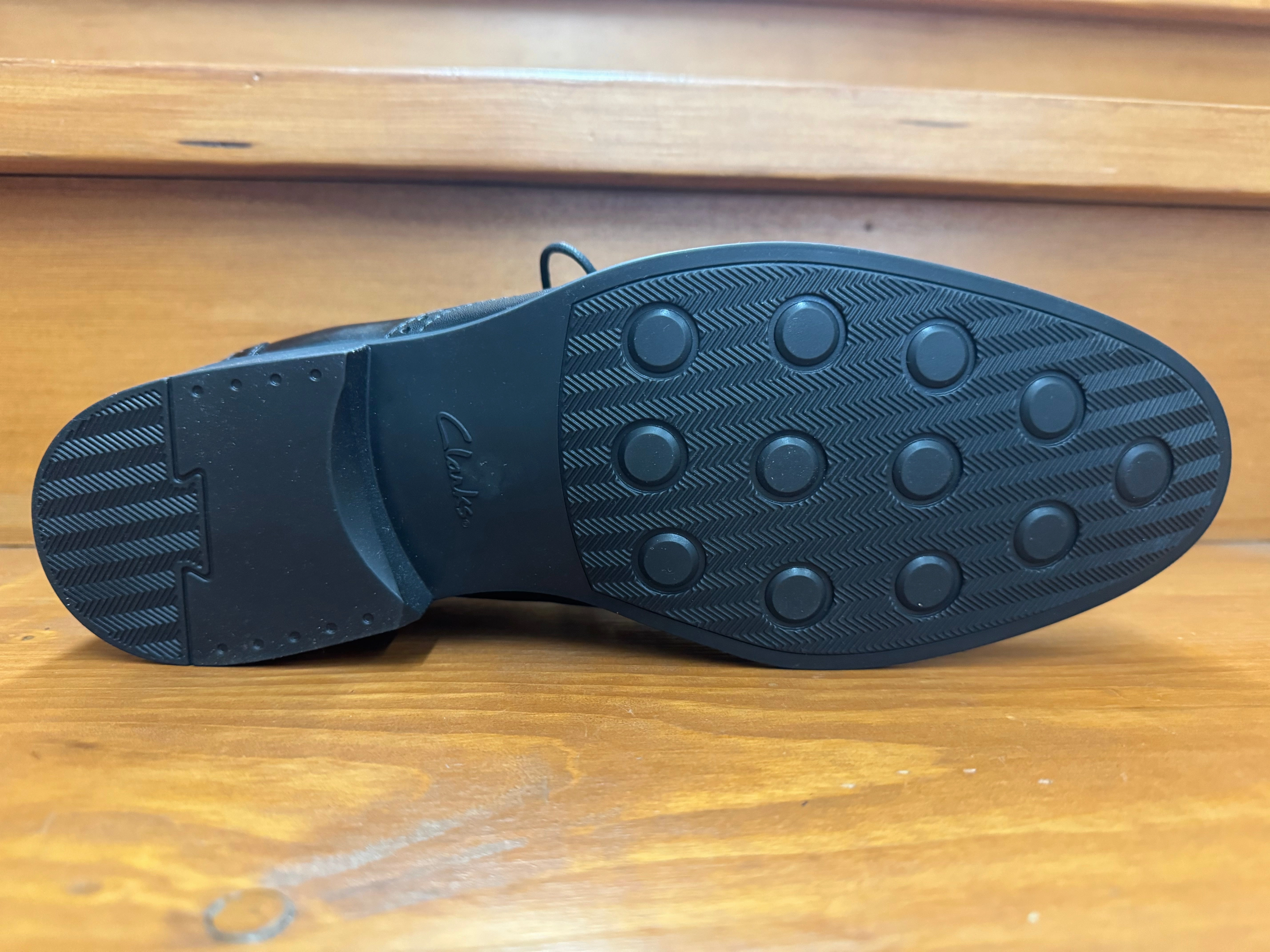 Clarks Whiddon Wing Tip Black Leather 26158009