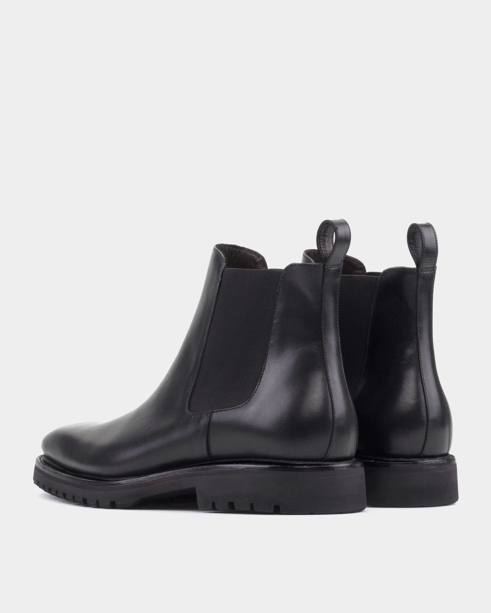 Outlet - Black Calf Chelsea Commando Blonde Chelsea Boots