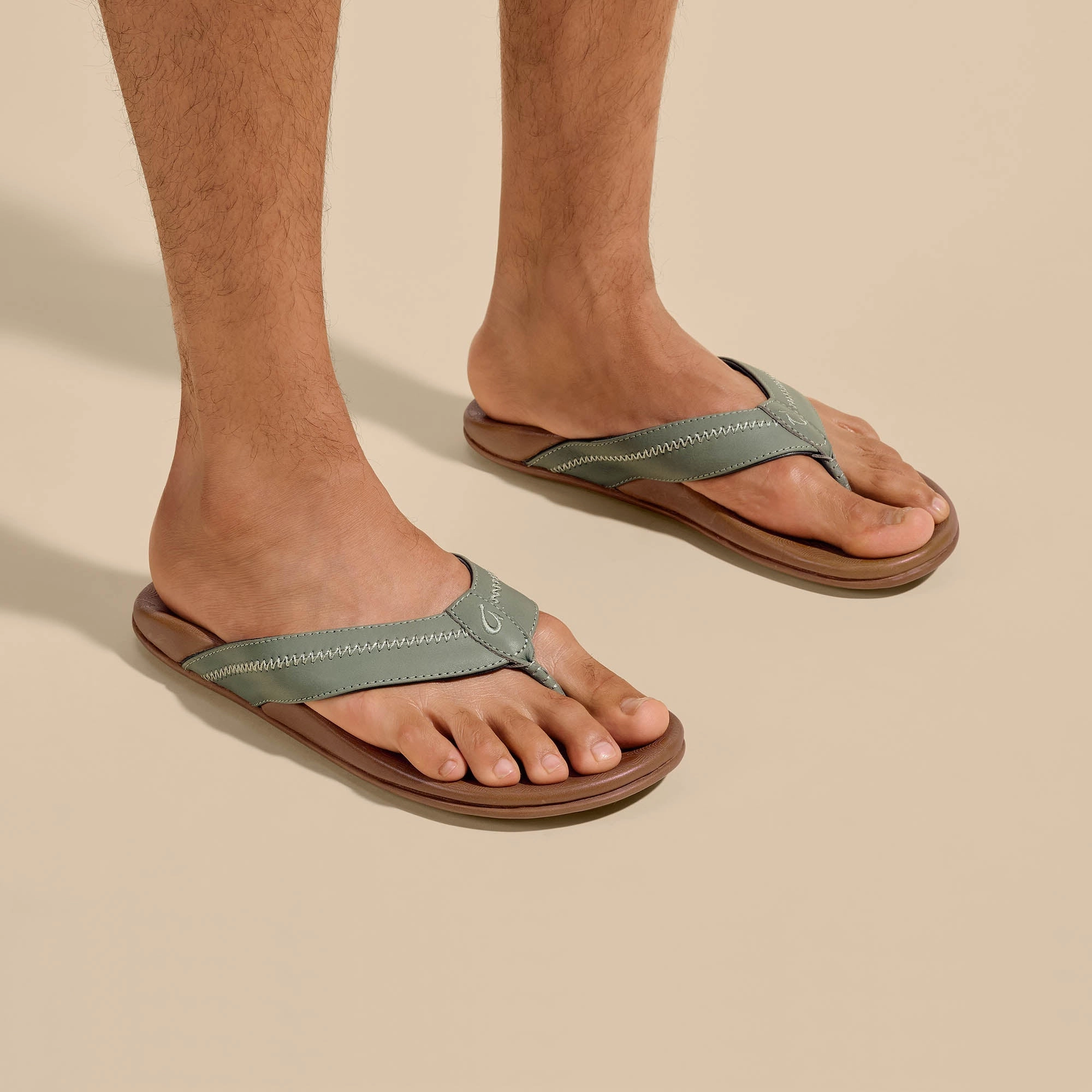 Hiapo - Odyssey Grey / Sahara Sunglasses And Flip Flops