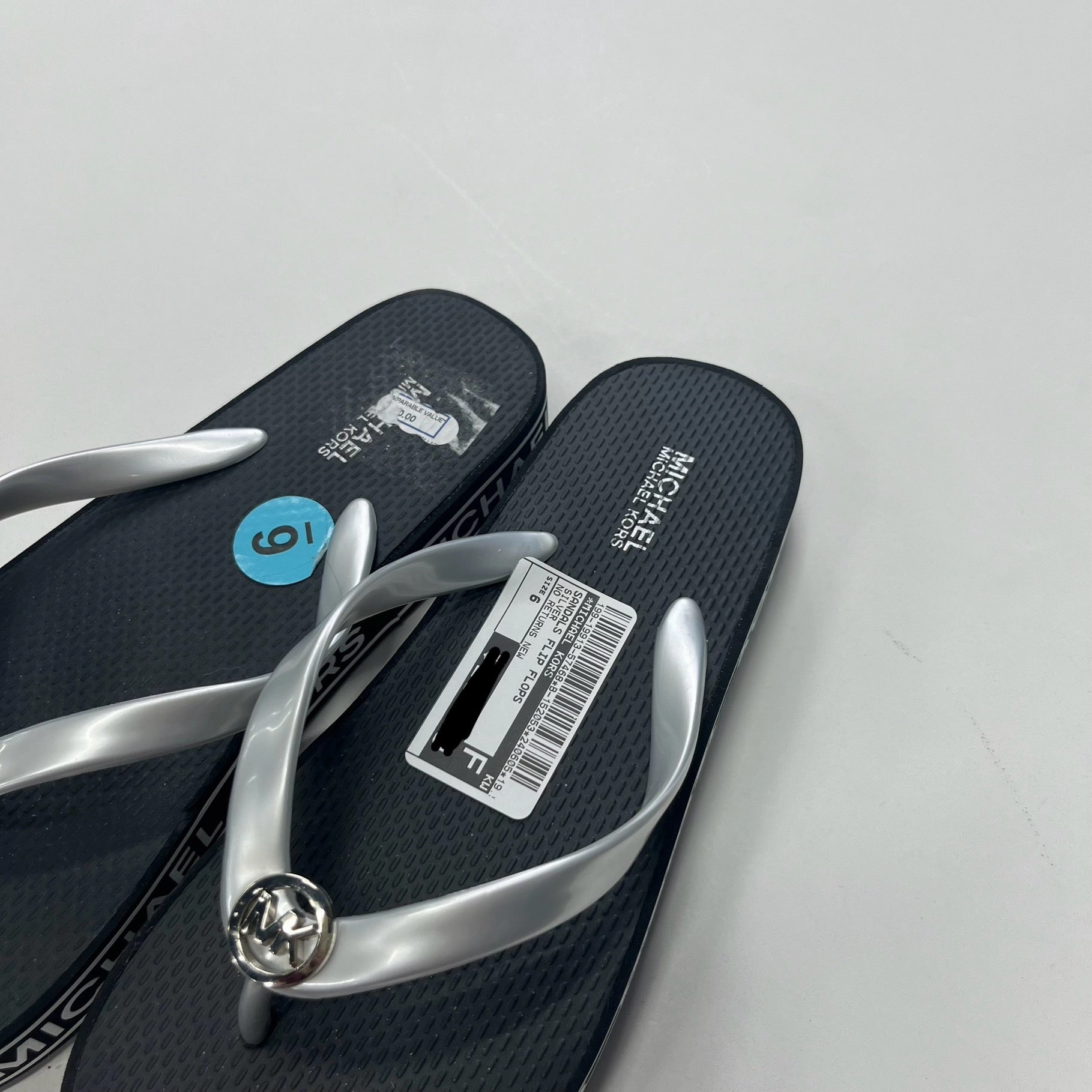 Rianbow Flip Flops Silver Sandals Flip Flops Michael Kors, Size 6
