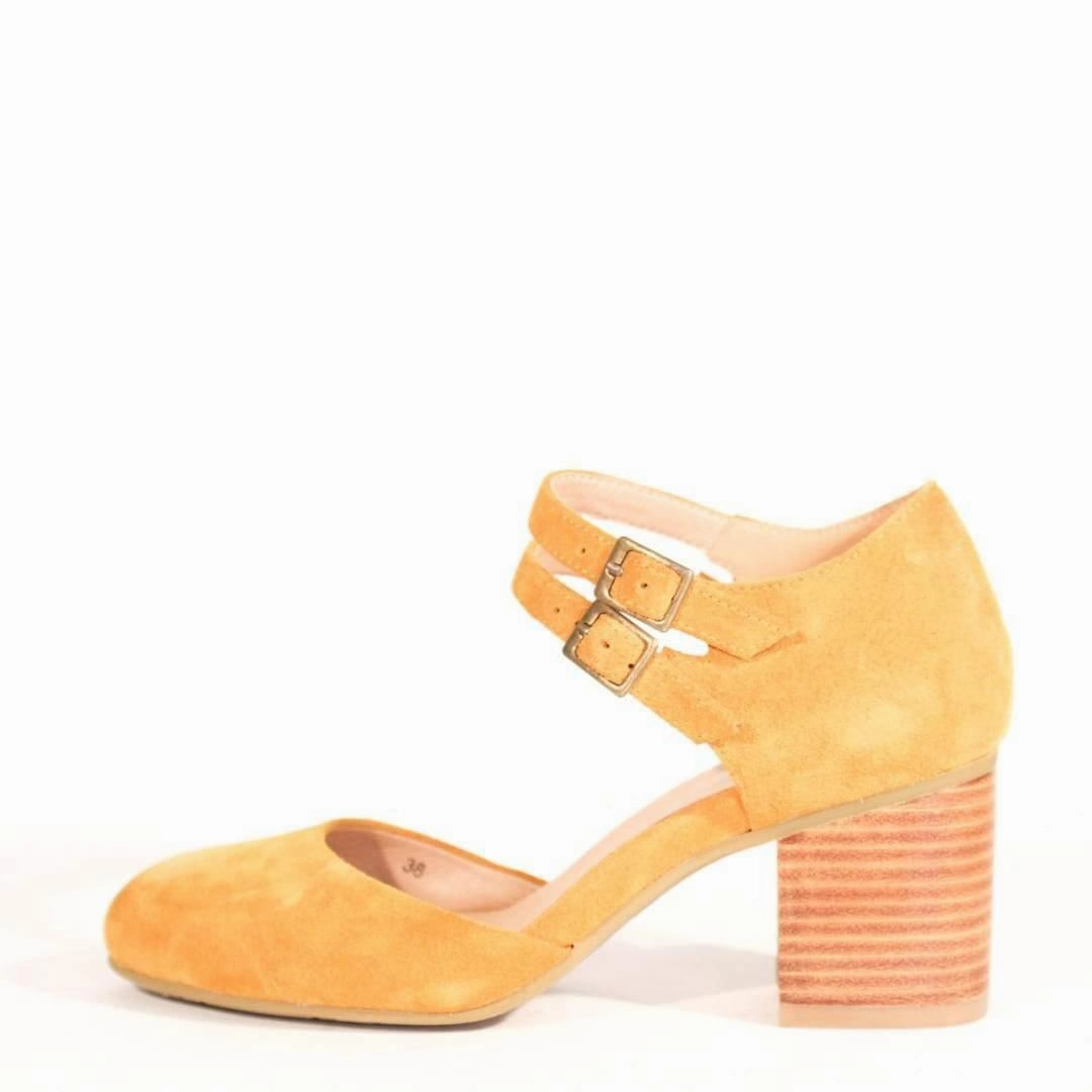 High Heels Yoga Pants Duane