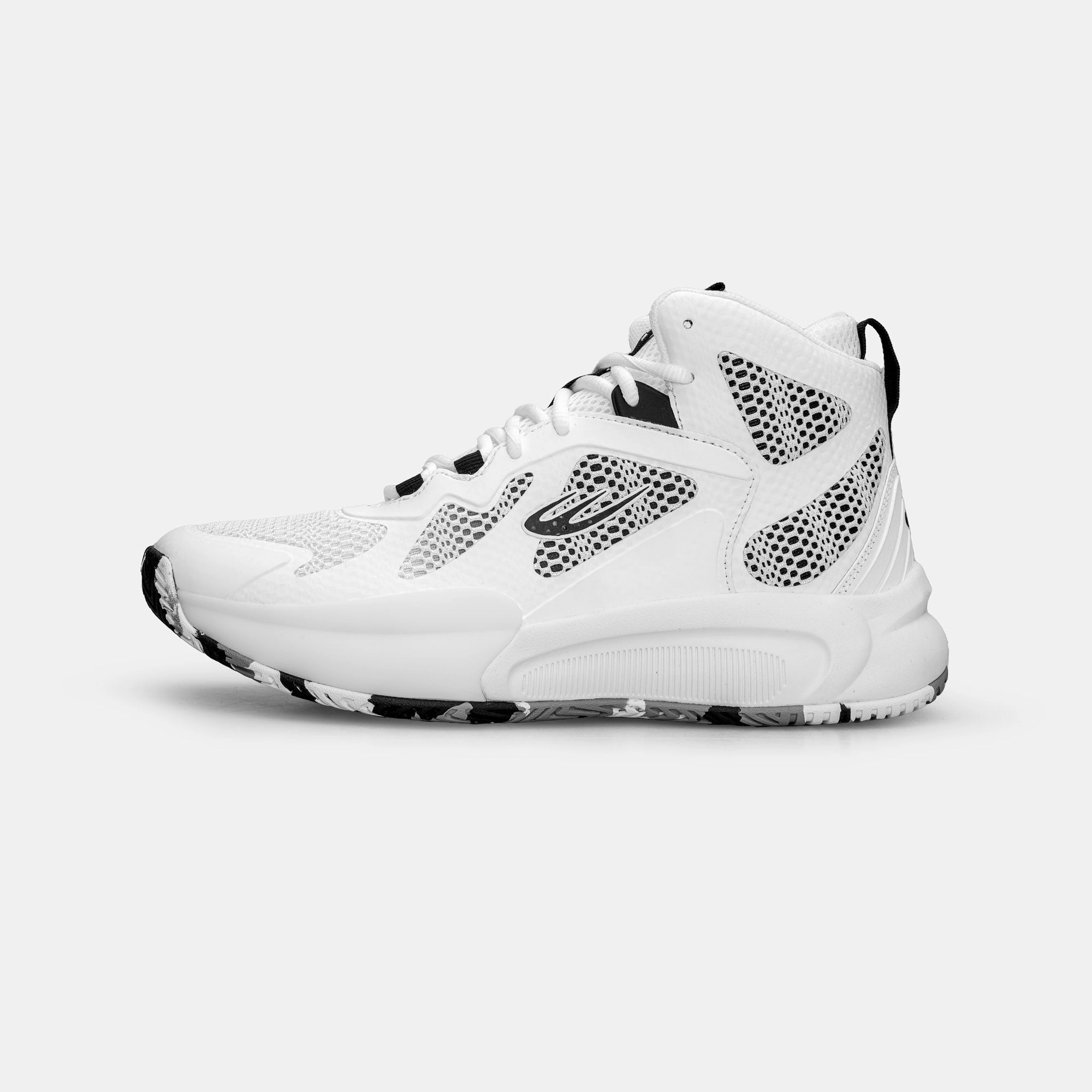 FASTBREAK Sabrina 1 Basketball Shoes