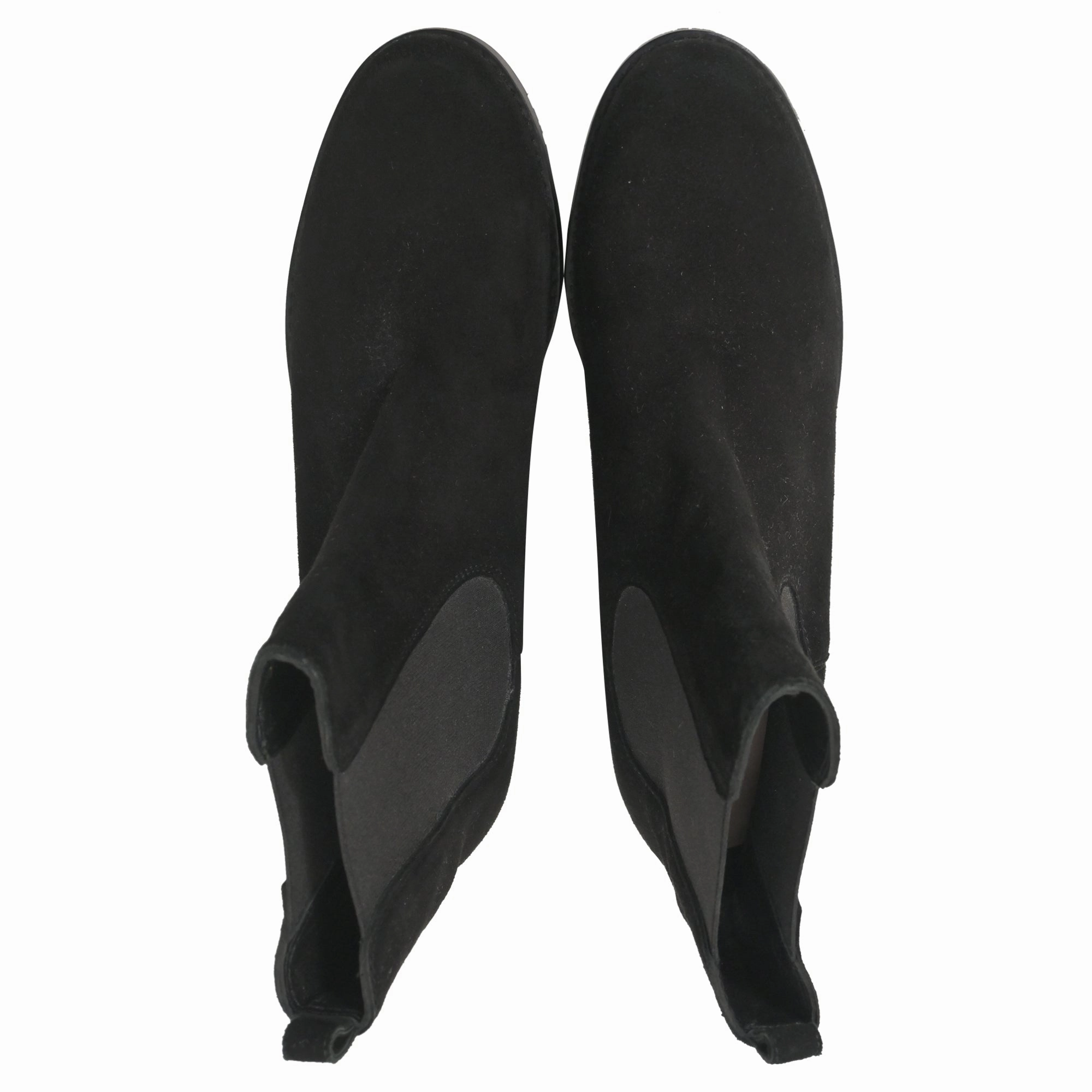 Stuart Weitzman Laine Chelsea Boots in Black Suede Chelsea Suede Boots