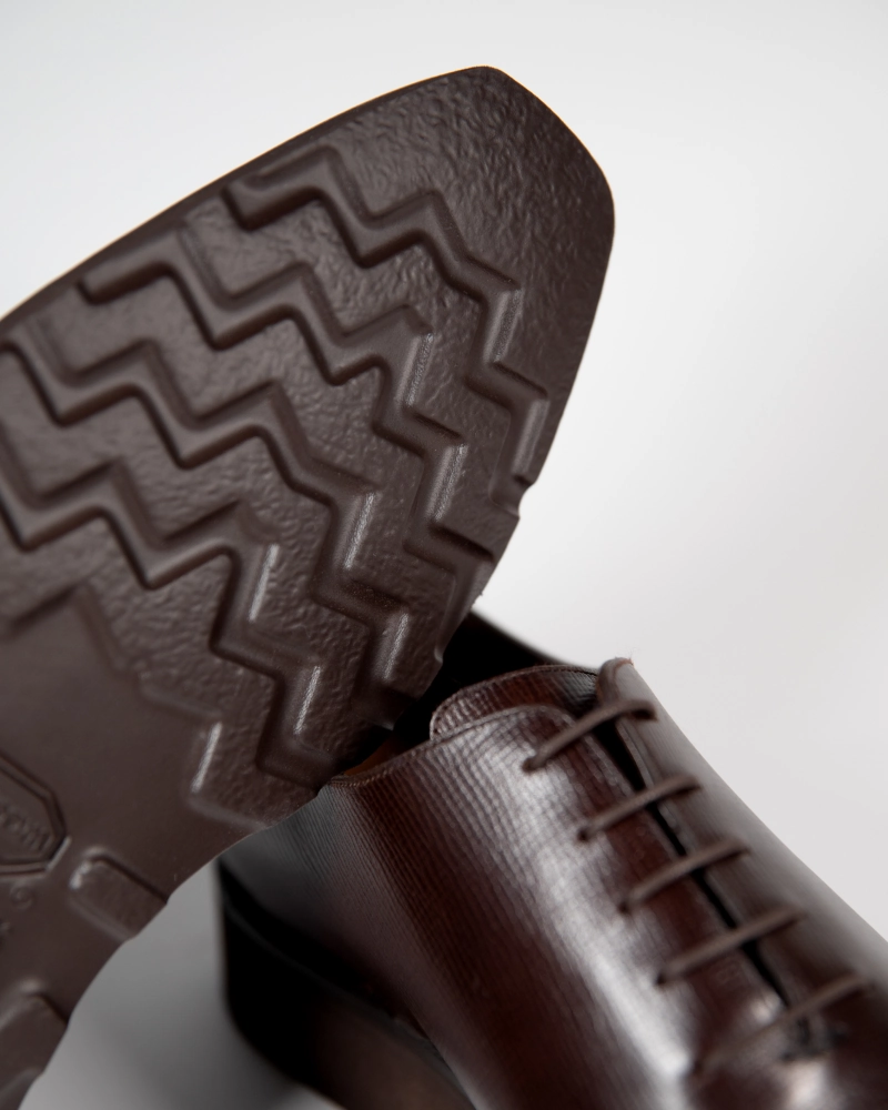 Dark Brown Wholecut Oxford Lightweight Shoe Wing Postman Oxford