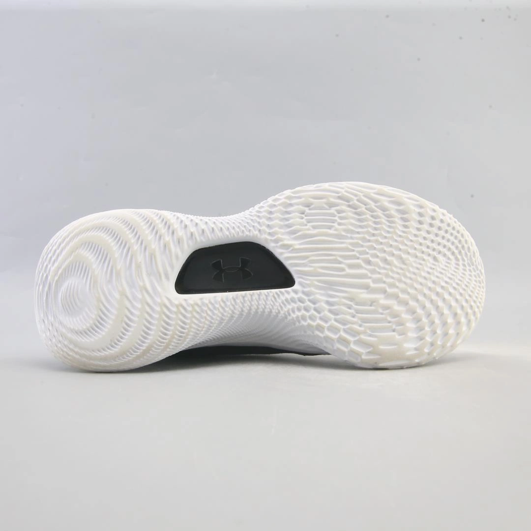 Basketball Shoes Low Top UNDER ARMOUR  CURRY FLOW 8