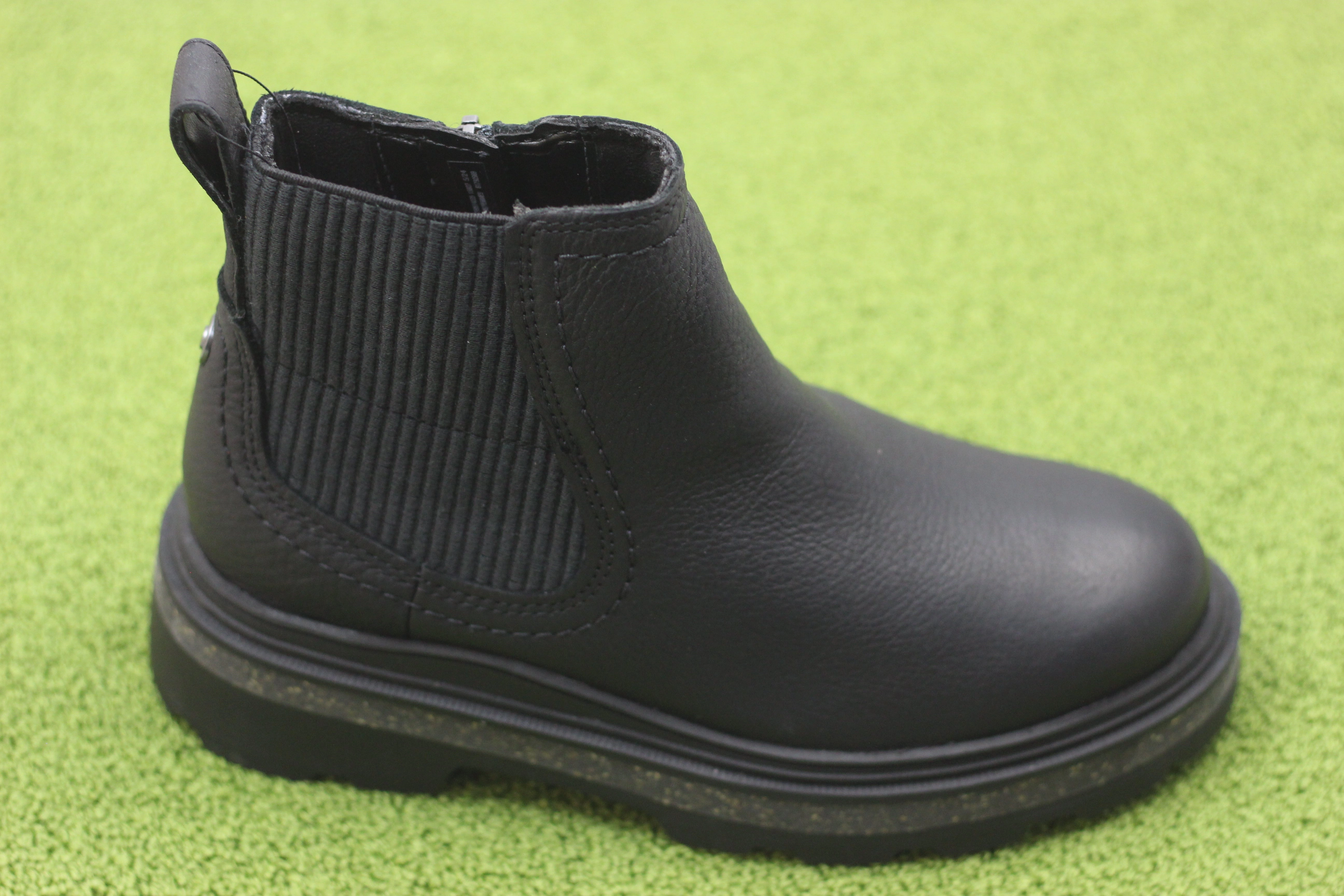 Dark Olive Green Chelsea Boots Women's Hencroft Step Boot - Black Leather