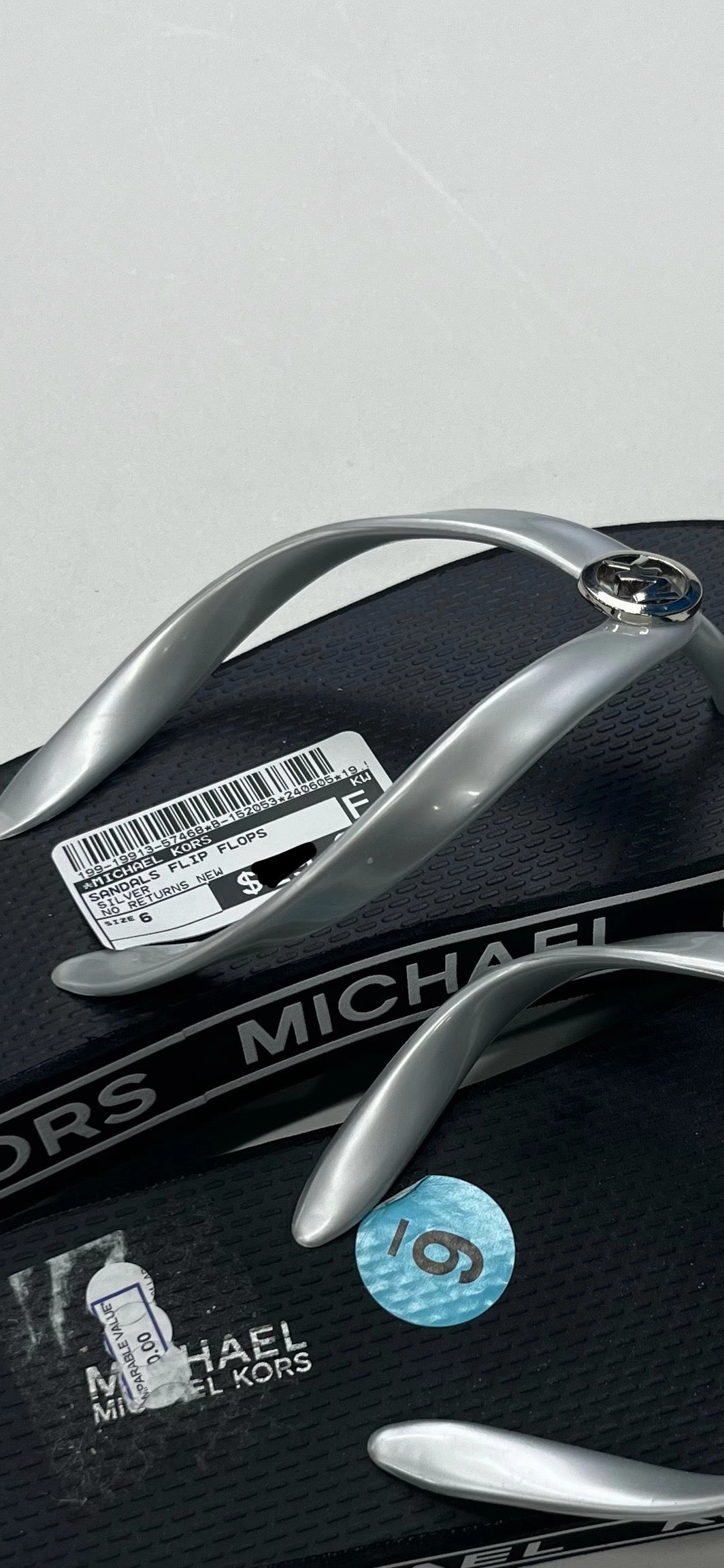 Jk And D Flip Flops Silver Sandals Flip Flops Michael Kors, Size 6