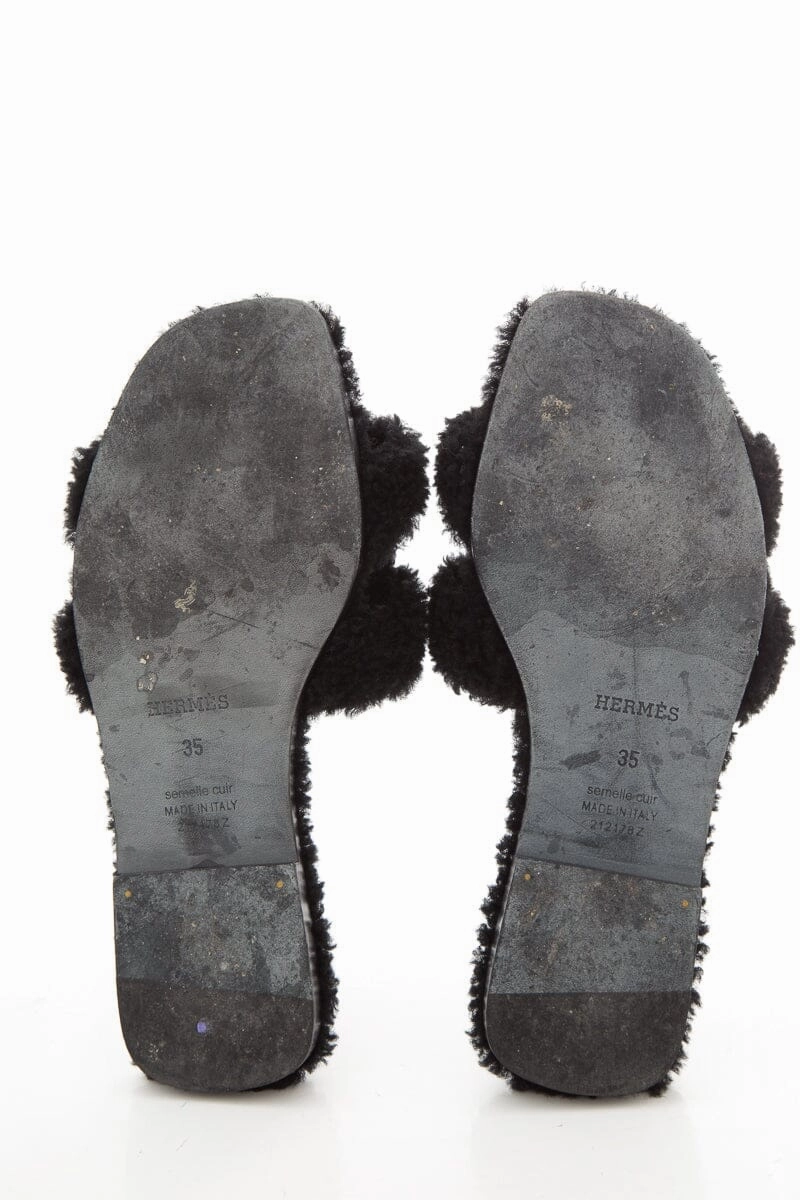 Herms "Oran" Black Shearling Slides SZ 35 Knockoff Ugg Slippers