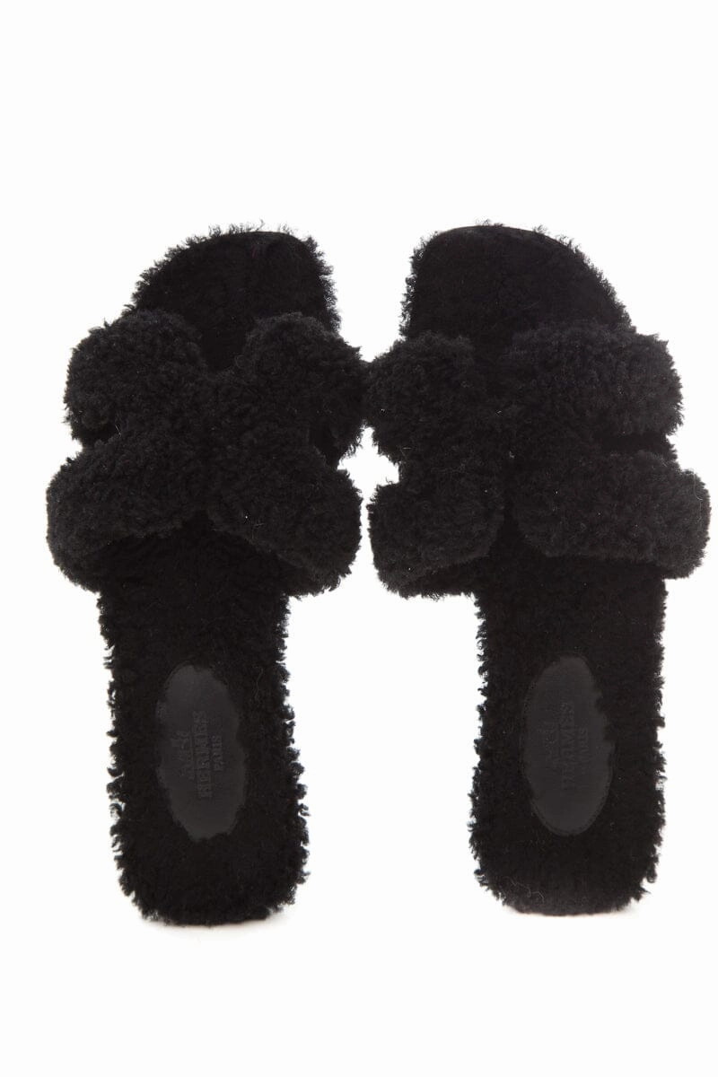 Herms "Oran" Black Shearling Slides SZ 35 Mr Pillow Slippers