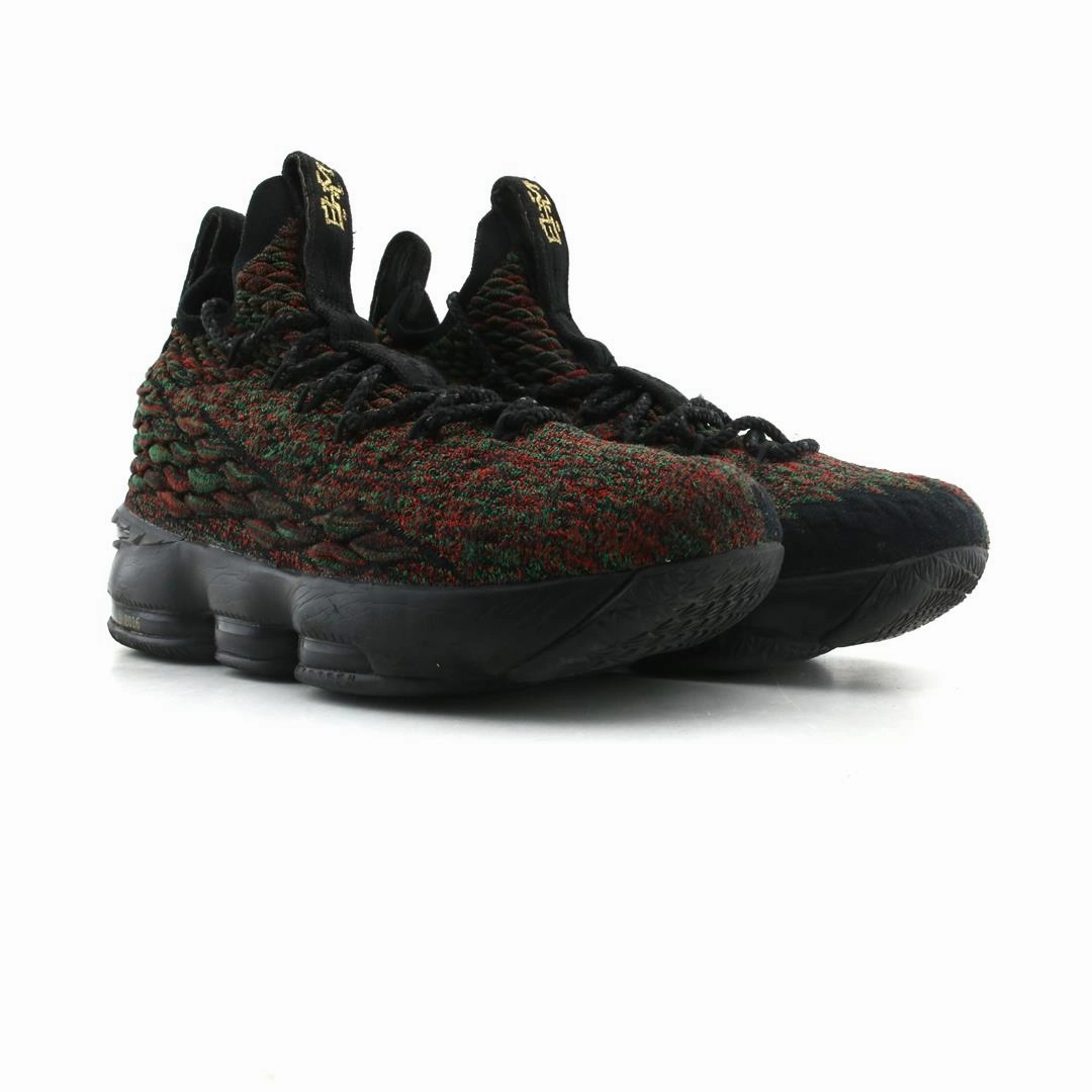 NIKE LEBRON 15 Renew Elevate Basketball