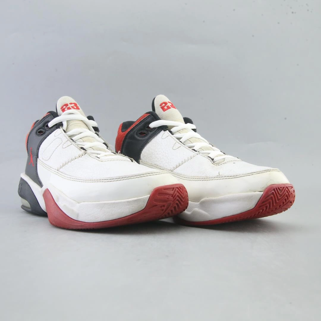 JORDAN MAX AURA 3 Basketball Shoes Lebron 18