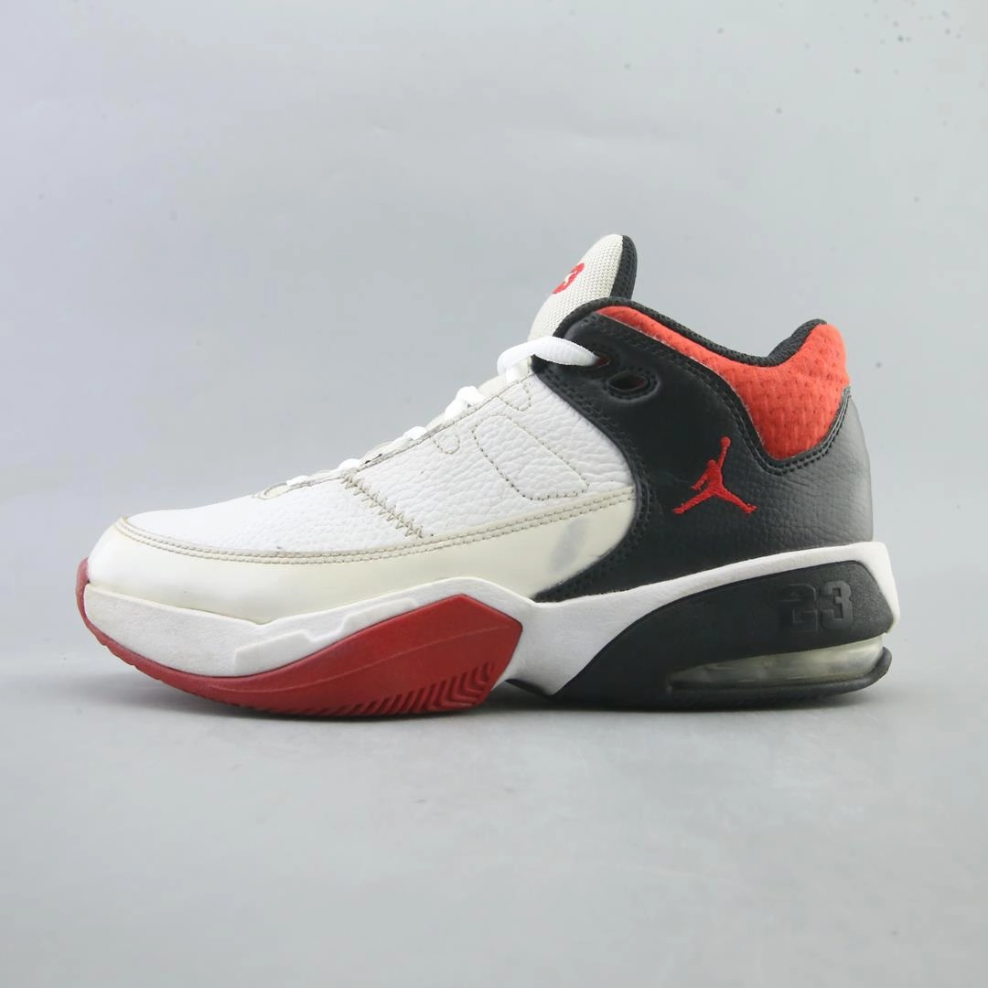 Transition Basketball Shoes JORDAN MAX AURA 3