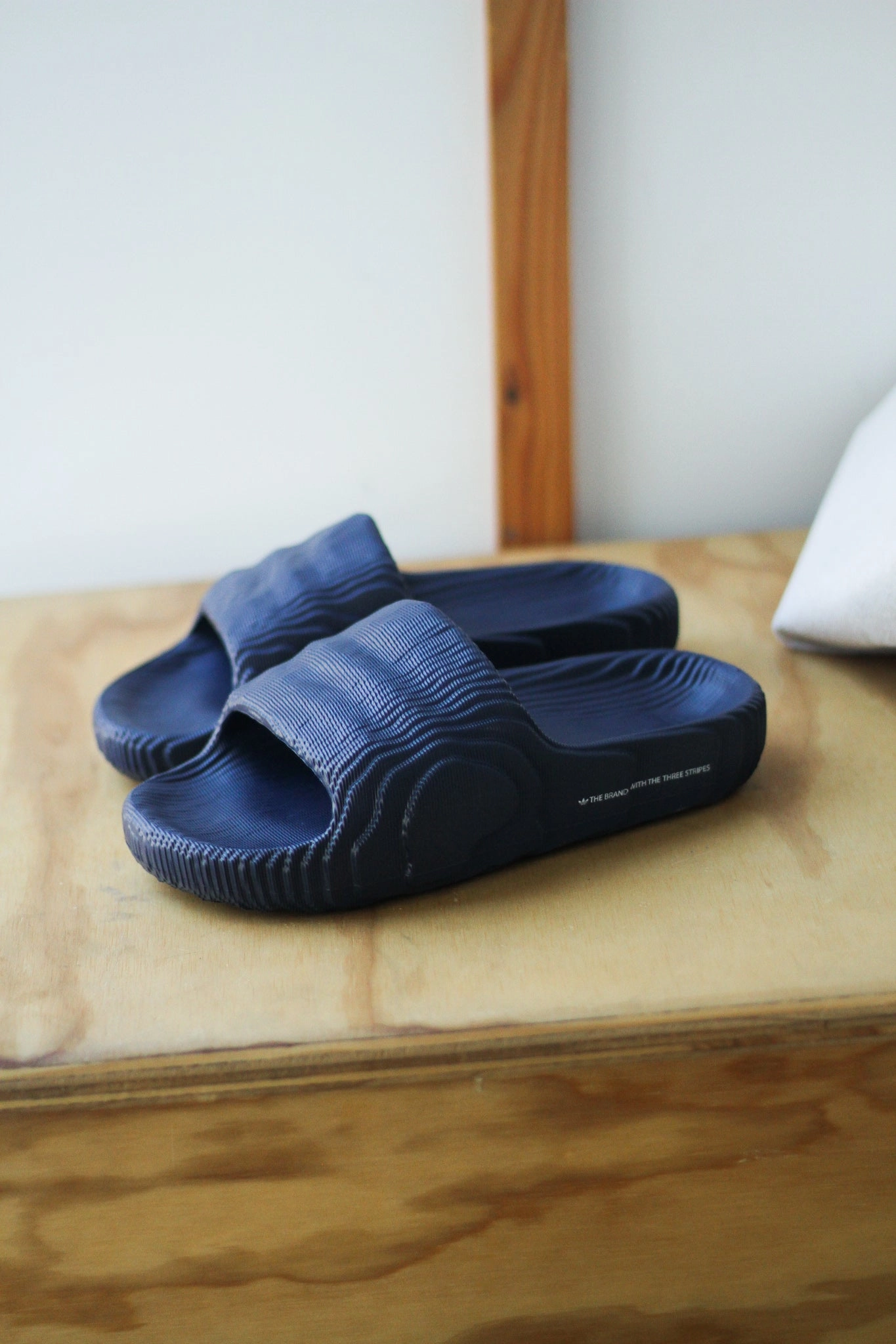 Slippers For Overpronation ADILETTE 22 "DARK BLUE"