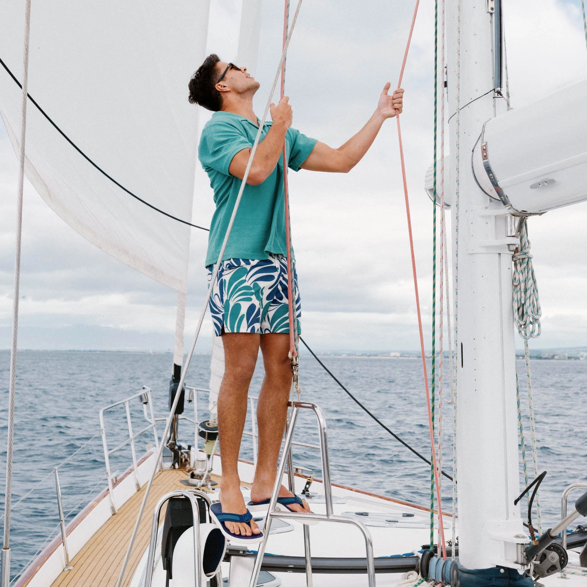Leeward - Navy Badgley Mischka Flip Flops