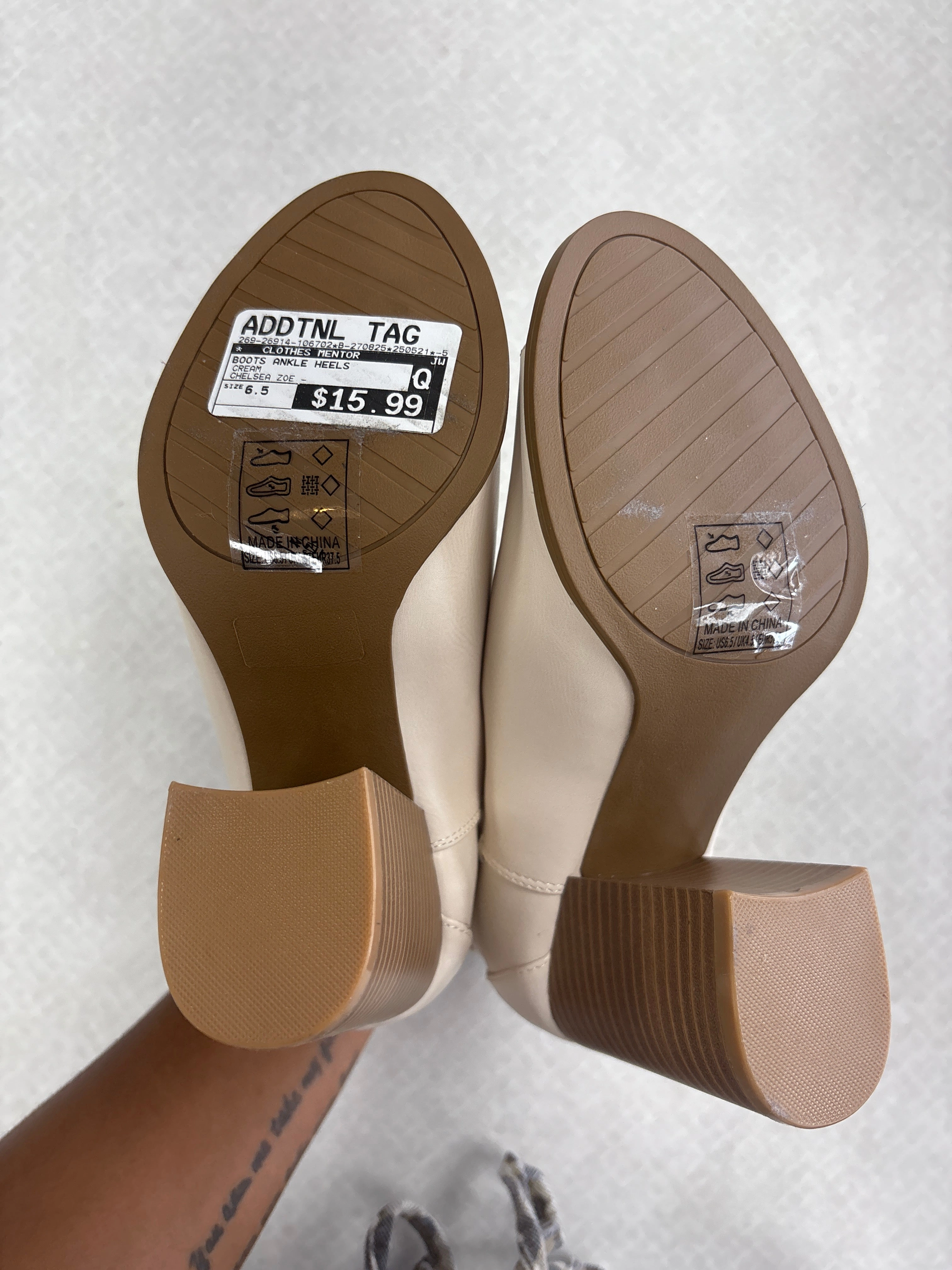 Chelsea Boots Almond Toe BOOTS ANKLE HEELS by    CLOTHES MENTOR In CREAM, Size: 6.5