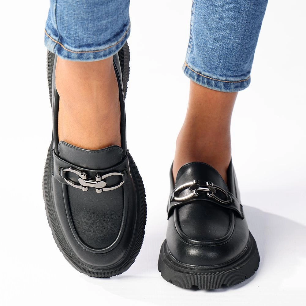 Prestige Bartlett Brogue Madison Paris Metal Trim Loafers - Black