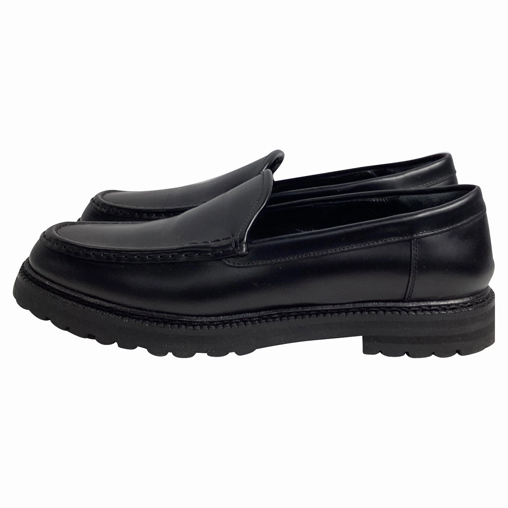 Manolo Blahnik Dineralo Slip-On Loafers in Black Calf Leather Brunello Cucinelli Suede Loafers