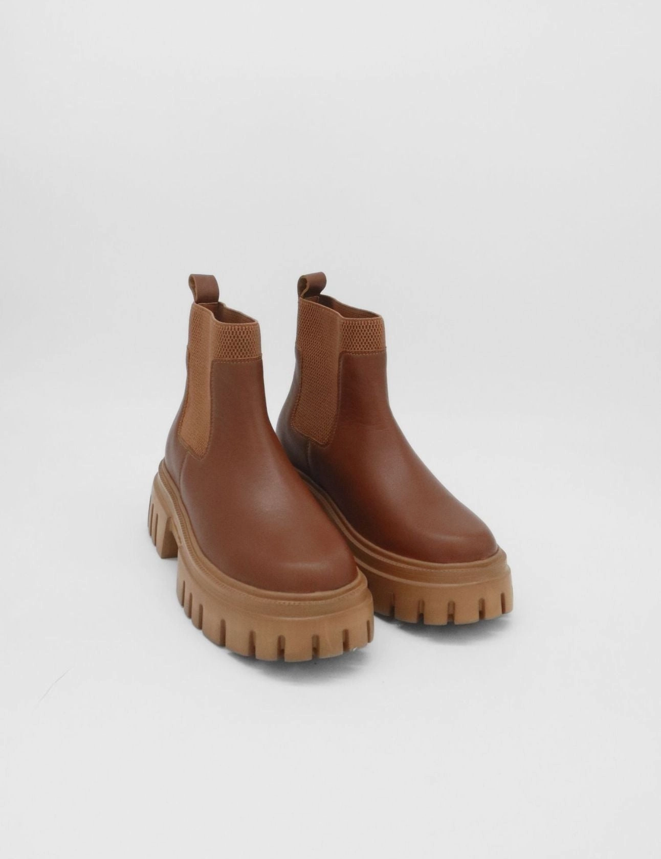 Winica Lug Sole Waterproof Chelsea Boots Agora platform chelsea boots in brown leather womens shoes