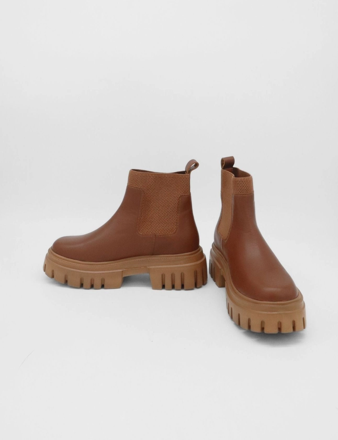 Styling Chelsea Boots 2024 Agora platform chelsea boots in brown leather womens shoes