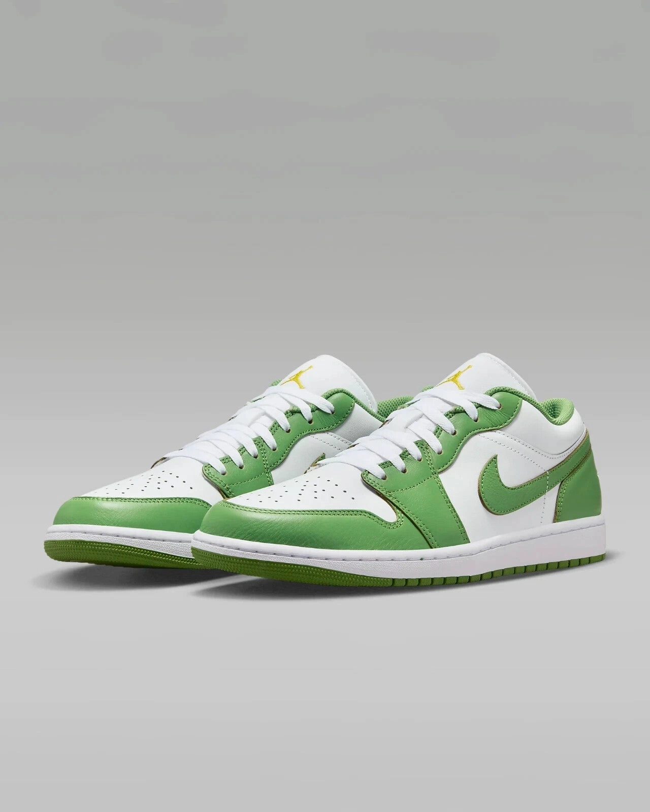 Nike Lifter Shoes Nike Air Jordan 1 Low SE HF4823-100 Sneaker Men White Green Leather Shoes TF6886 (White,9.5)