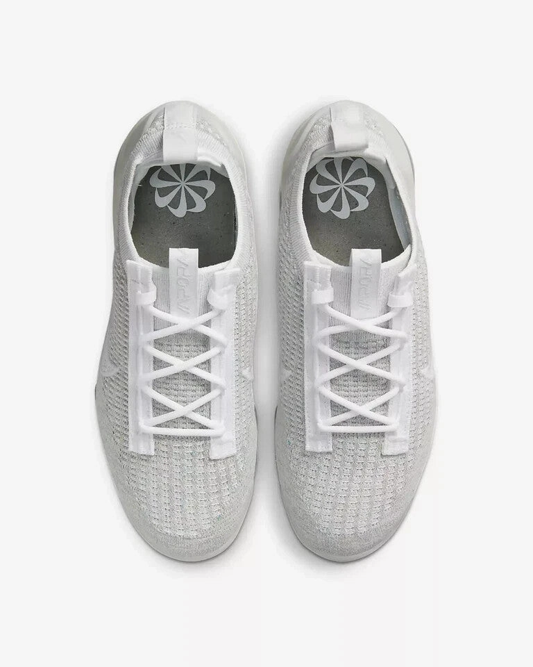 Nike Soccer Shoes High Top Nike Air VaporMax 2021 FK DC4112-100 Women's  White Lifestyle Shoes HAM264