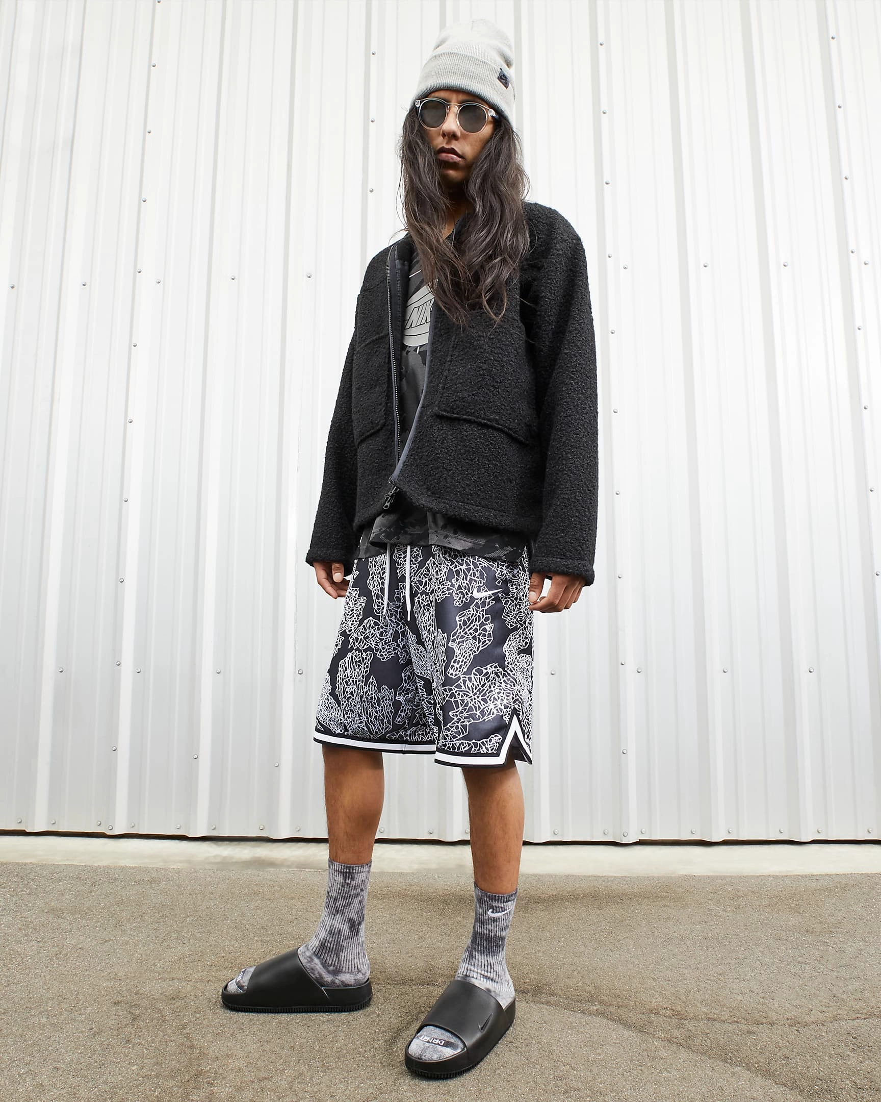 Nike Men's Calm Slides - Black Ball Slippers