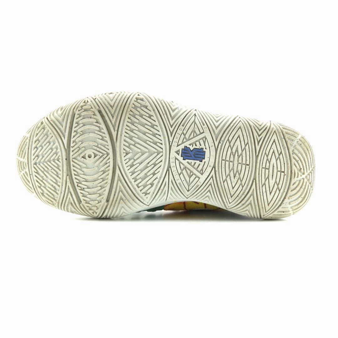 Blue And White Basketball Shoes NIKE SPONGEBOB SQUAREPANTS X KYRIE 5