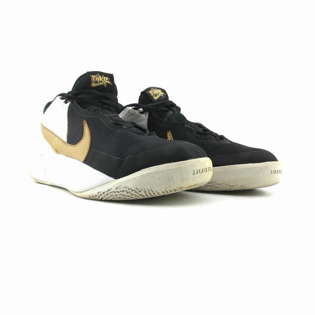 Color Basketball Shoes NIKE TEAM HUSTLE D 10