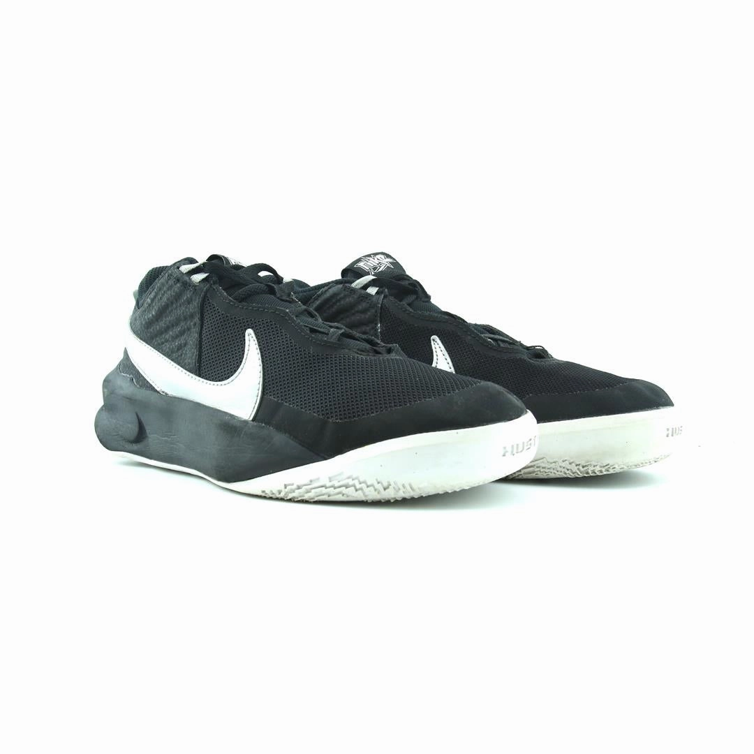 NIKE  TEAM HUSTLE D 10 Max Aura Basketball Shoes