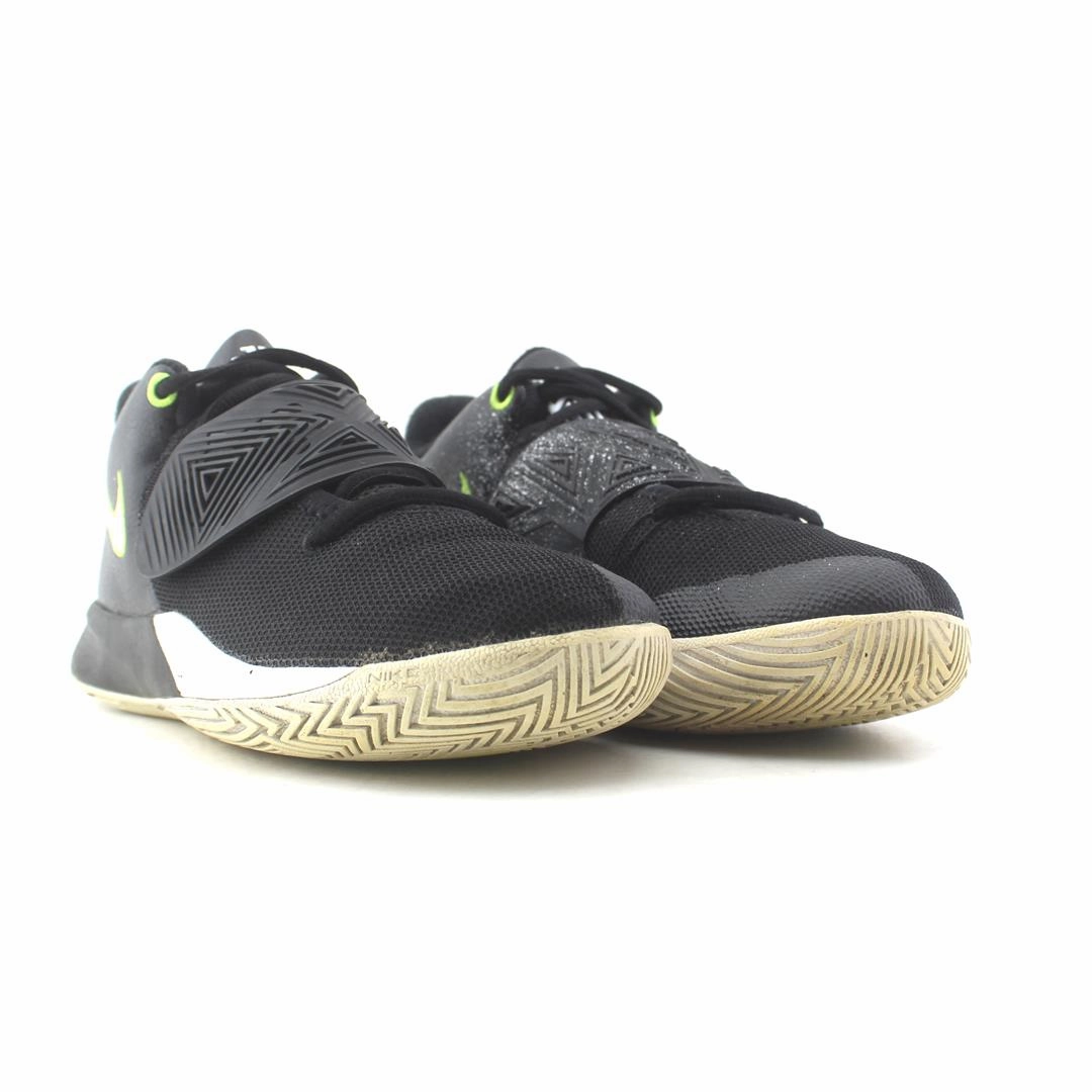 Kt7 Basketball Shoes NIKE KYRIE FLYTRAP III