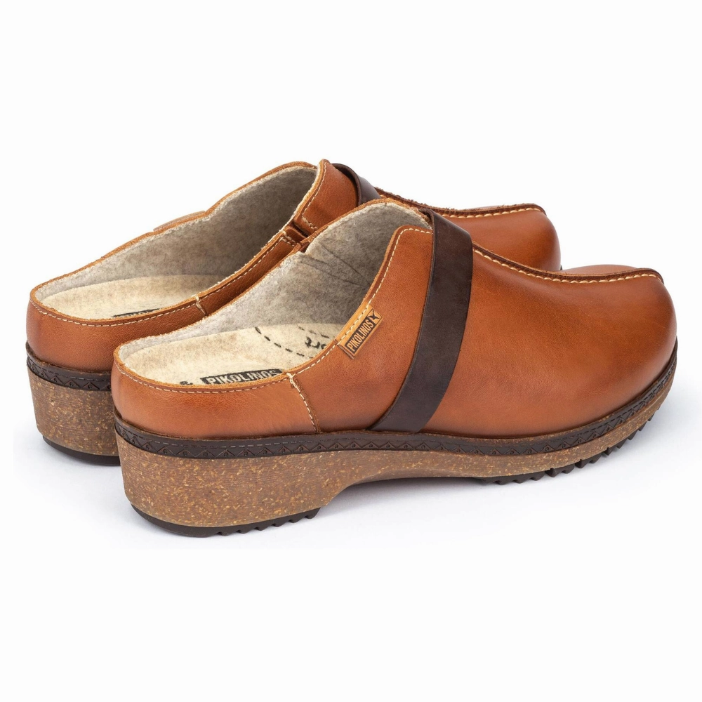 Pikolinos Granada W0W-3590C1 Brandy Leather Clog (Women's) Hadley Clogs