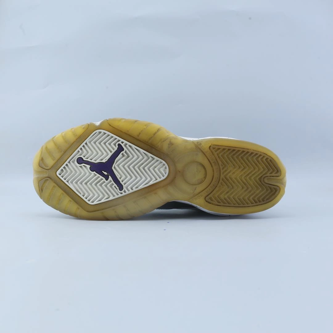 Brand Basketball Shoes JORDAN B'LOYAL