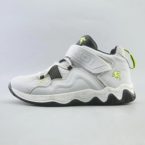 Basketball Shoes With Best Traction On Dusty Courts AND 1 BLINDSIDE