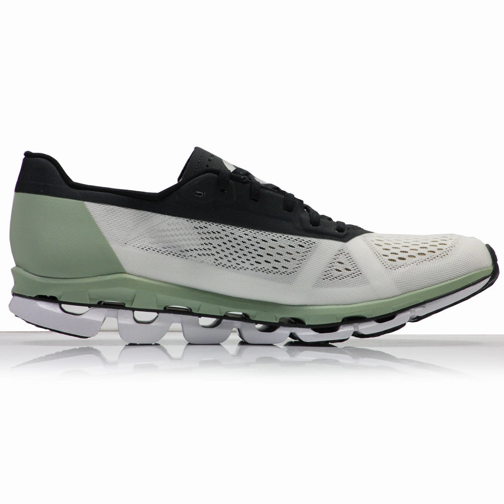 On Cloudnova Form Running Shoes On Cloudboom Men's Running Shoe - White/Black