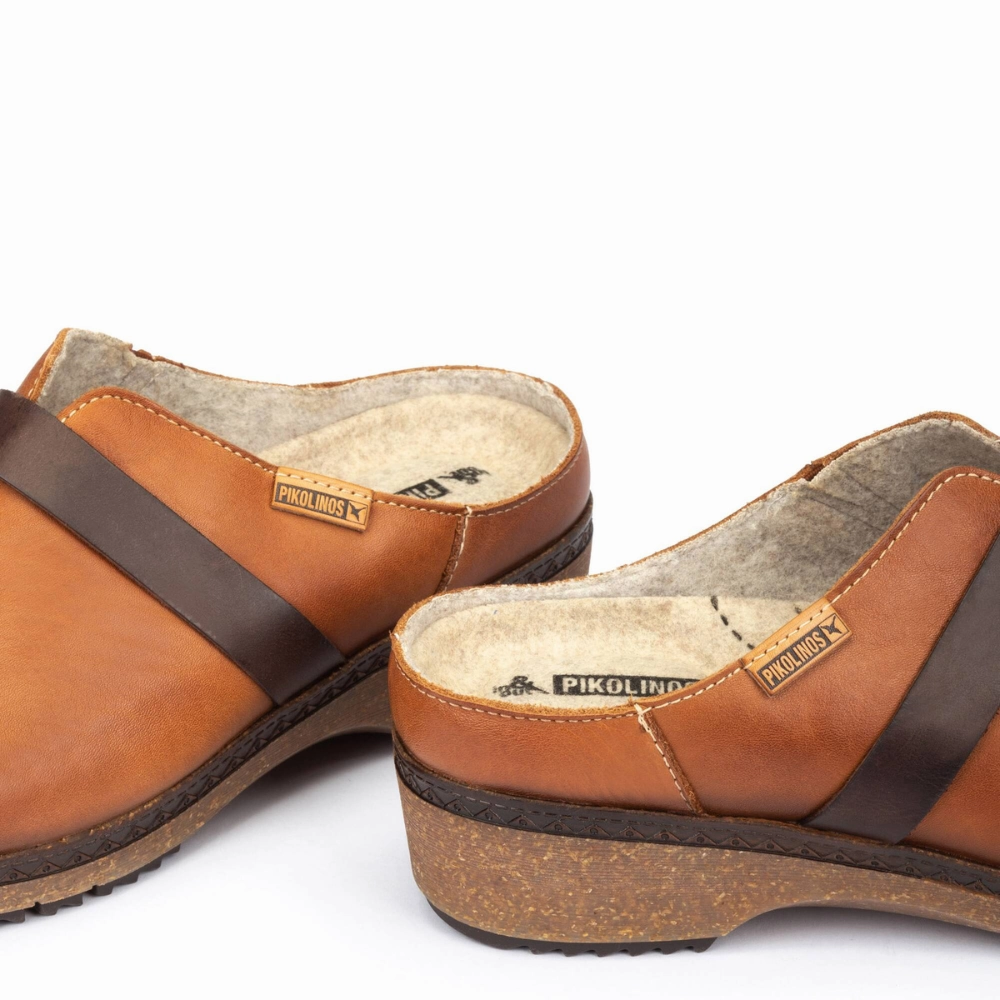 Ny Clogs Pikolinos Granada W0W-3590C1 Brandy Leather Clog (Women's)