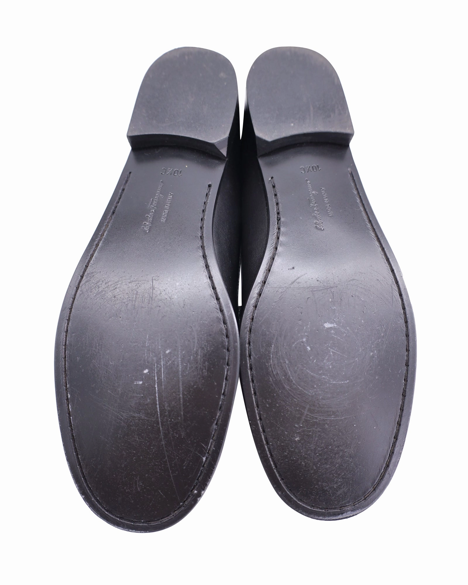 Salvatore Ferragamo Gancini Loafers in Black Leather Timberland Loafers