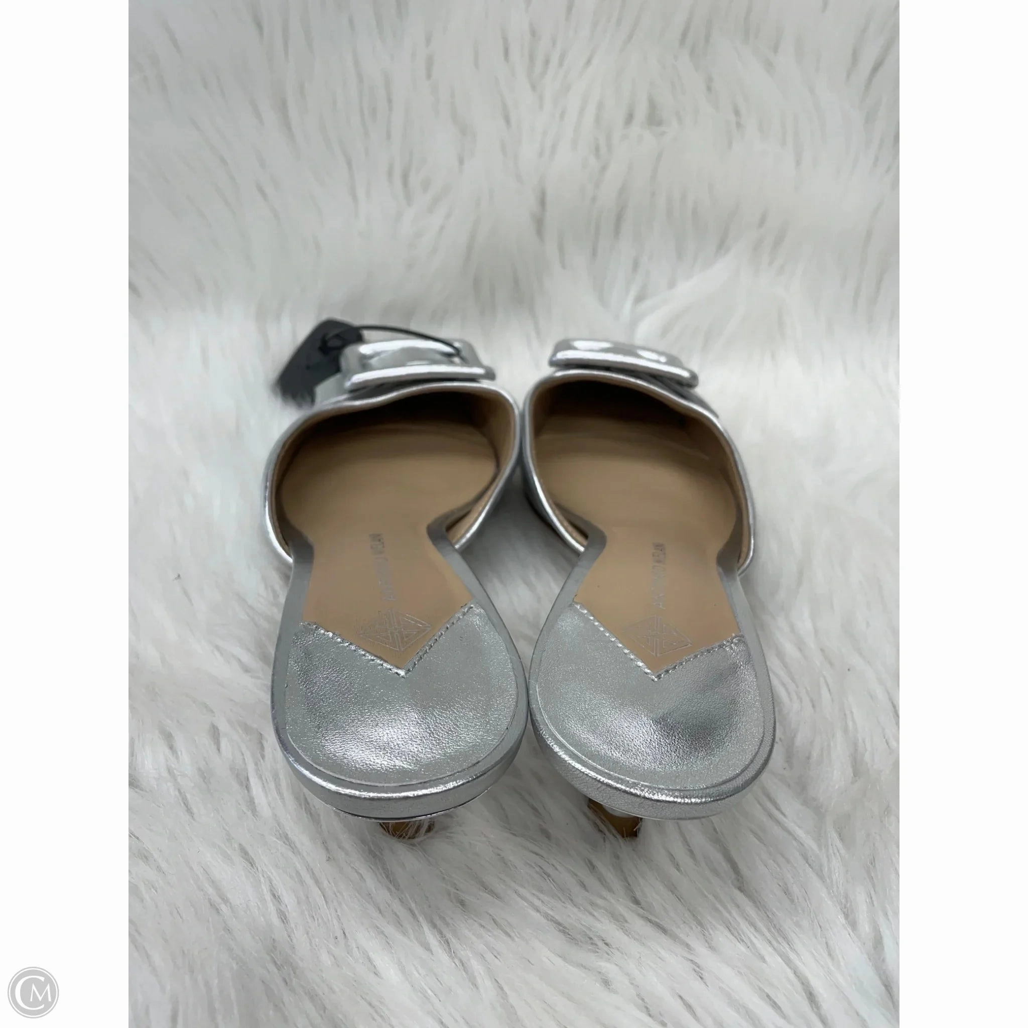Shoes Heels Kitten By Antonio Melani In Silver, Size: 8 High Heels In Bed