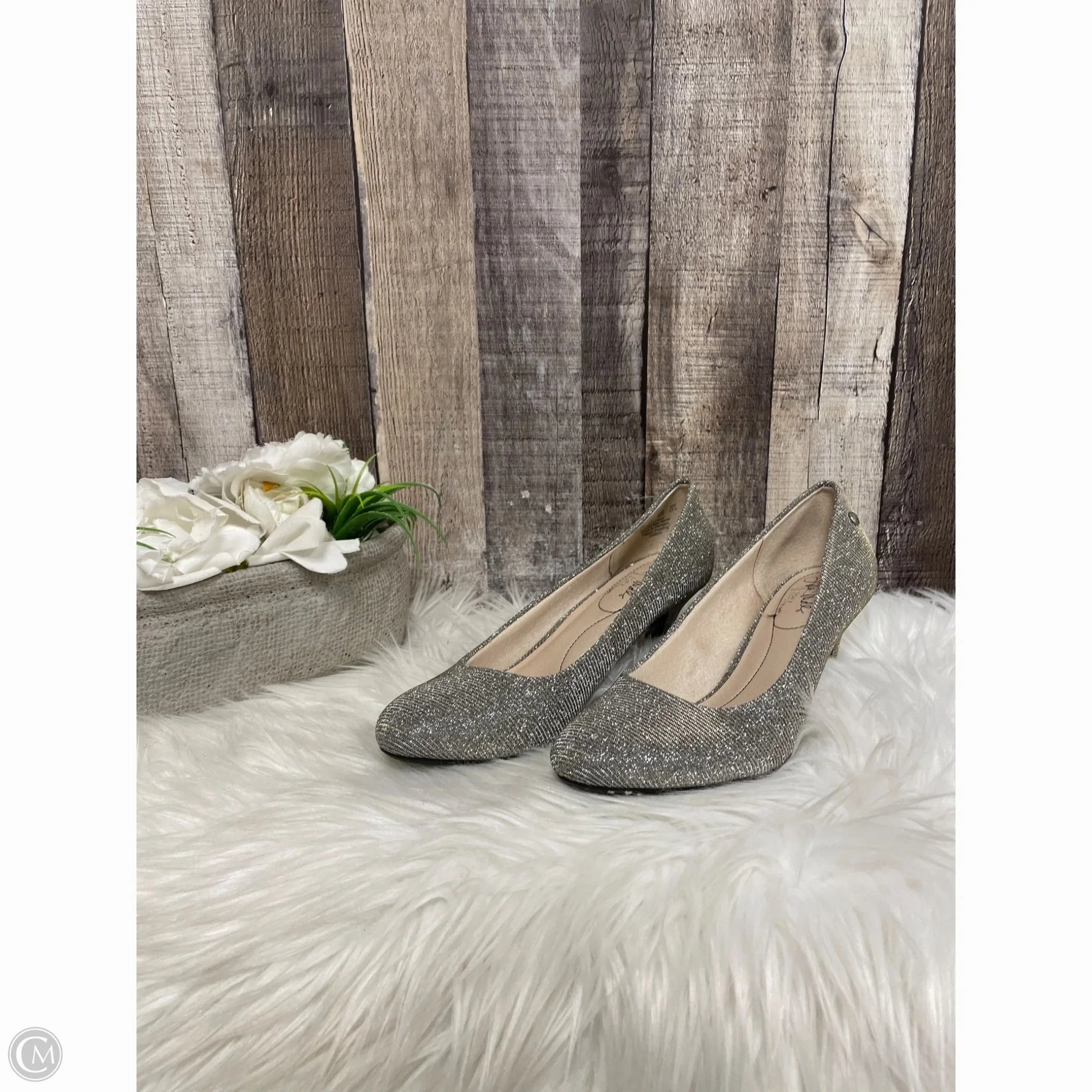 Marilyn Monroe In High Heels Shoes Heels Kitten By Life Stride In Silver, Size: 6.5