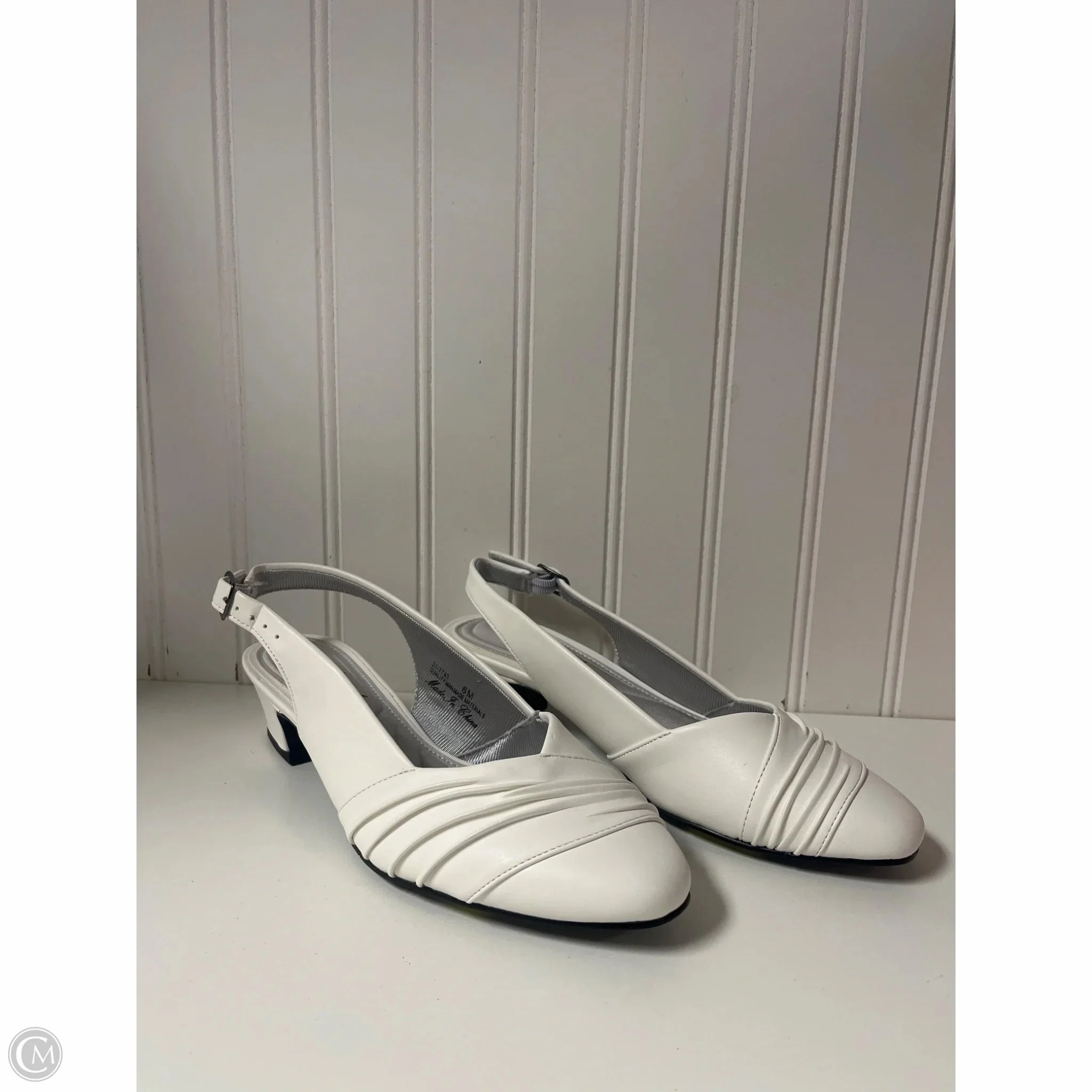 High Heel Shoe Rack Shoes Heels Kitten By Easy Street In White, Size: 6