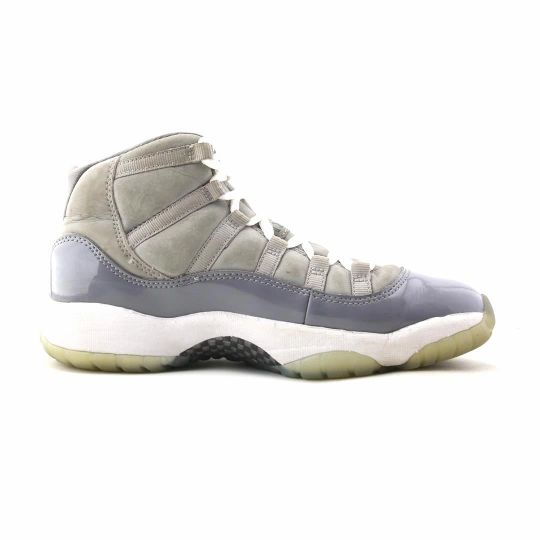 Size 11 Wide Basketball Shoes JORDAN  RETRO 11