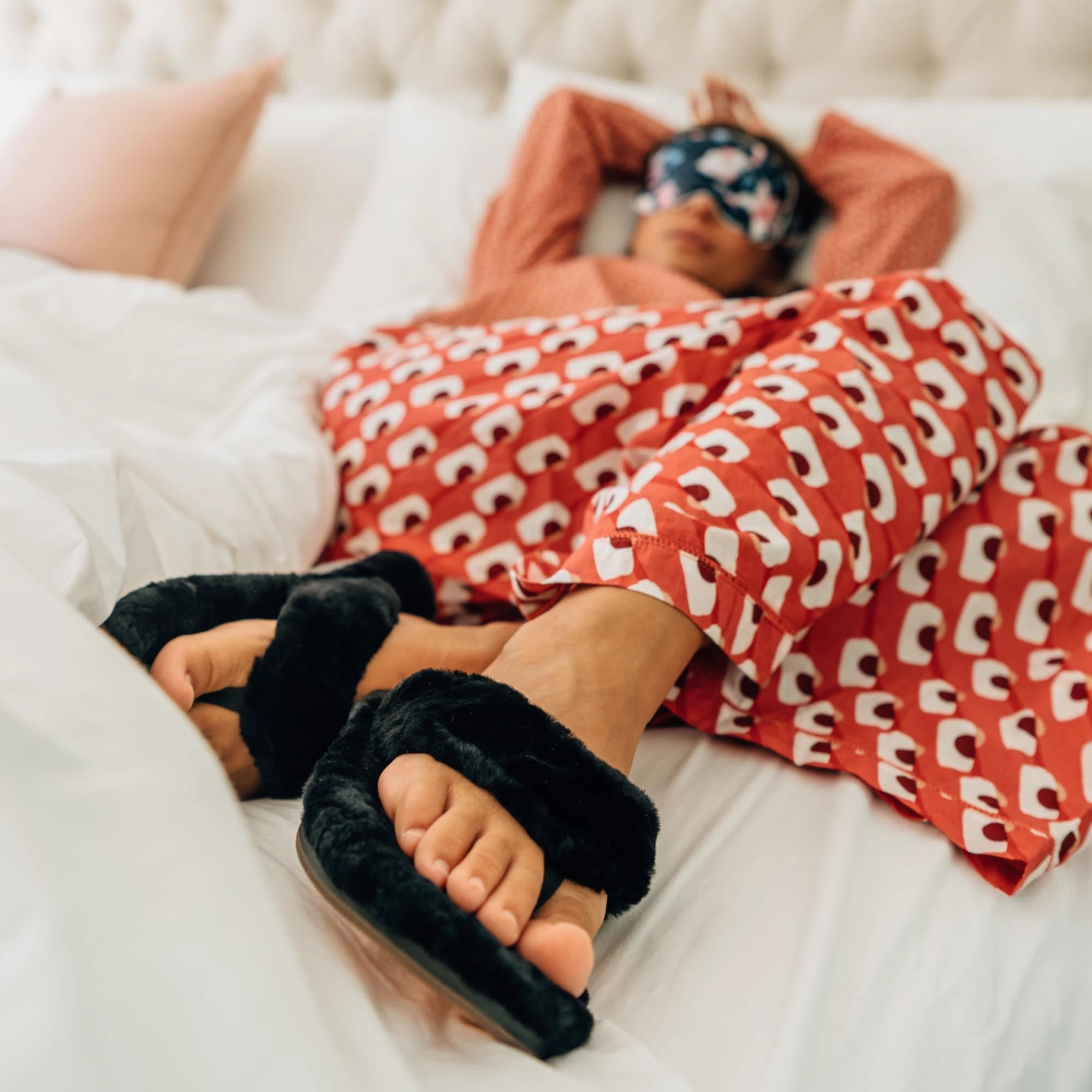 Kpe'a Heu - Black Wearing Flip Flops Too Much