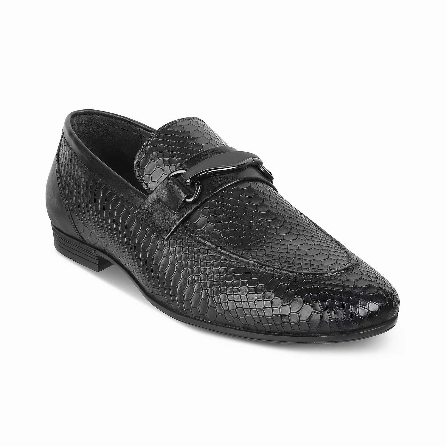 The Rytom Black Men's Leather Loafers Tresmode Wearing Penny Loafers
