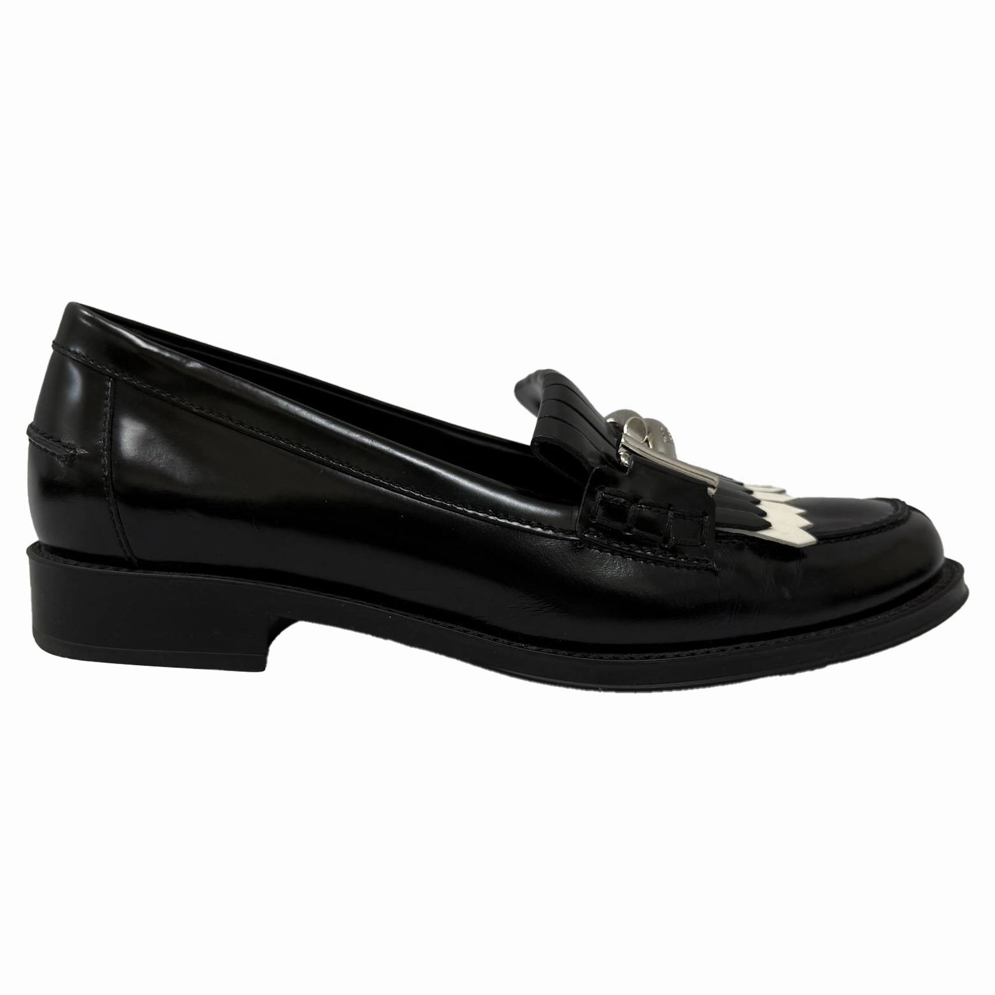 Chaussure Loafers Tod's Gommino Fringe Double T Loafers in Black Leather