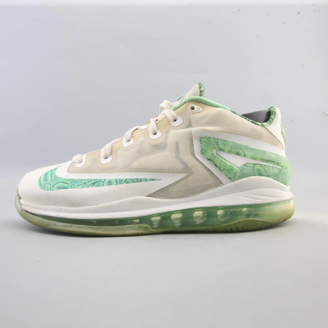 NIKE MAX LEBRON 11 No Lace Basketball Shoes