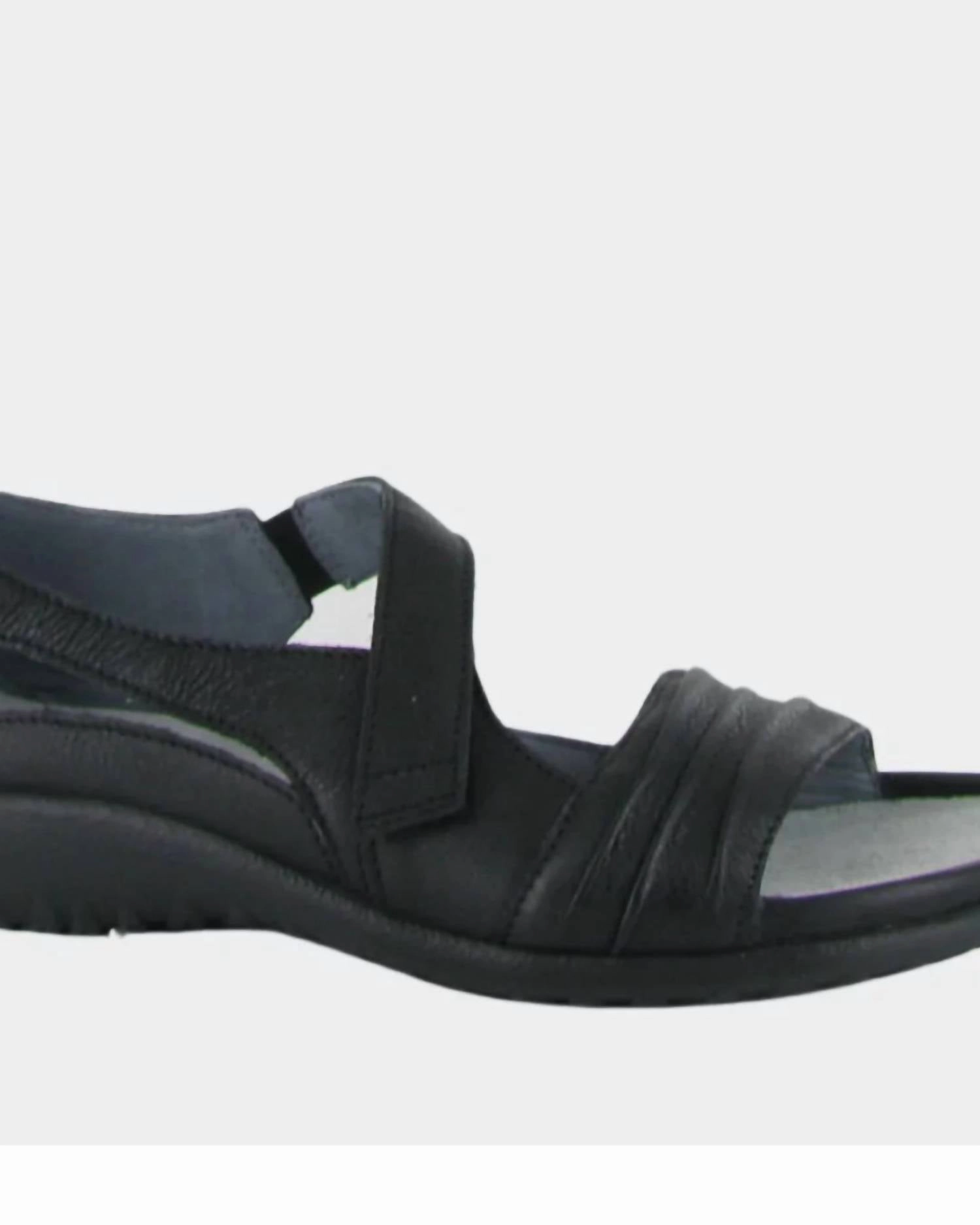 Women Papaki Sandals In Black Fergalicious Sandals