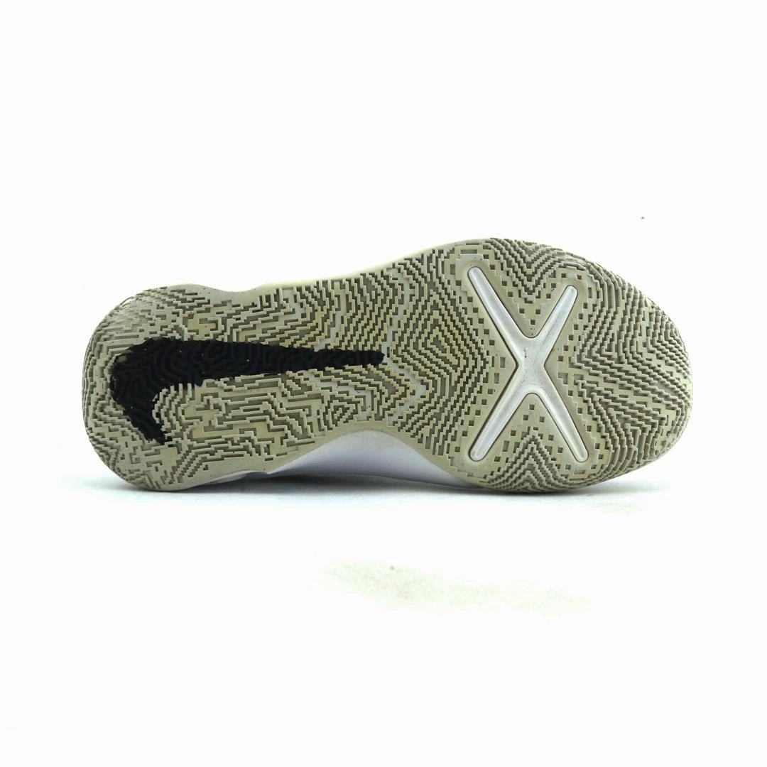 Basketball Shoes Lace Styles NIKE TEAM HUSTLE D 10