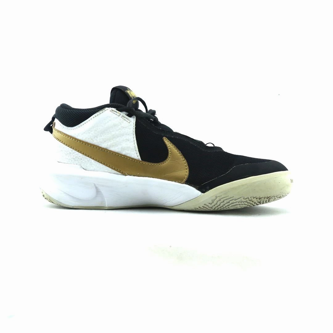 NIKE TEAM HUSTLE D 10 Basketball Shoes That Give You Height
